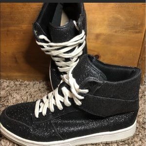 black steve madden shuffle high tops